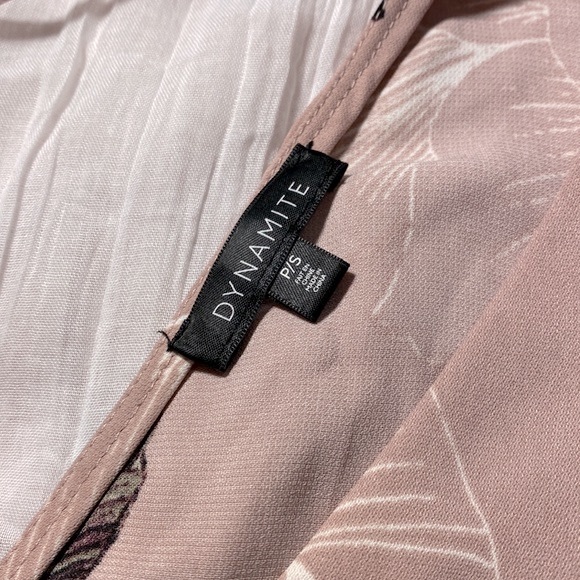 Beautiful Floral Blouse | Split Sleeve | V-Neck | Waist Tie | Dusty Pink - Picture 6 of 7